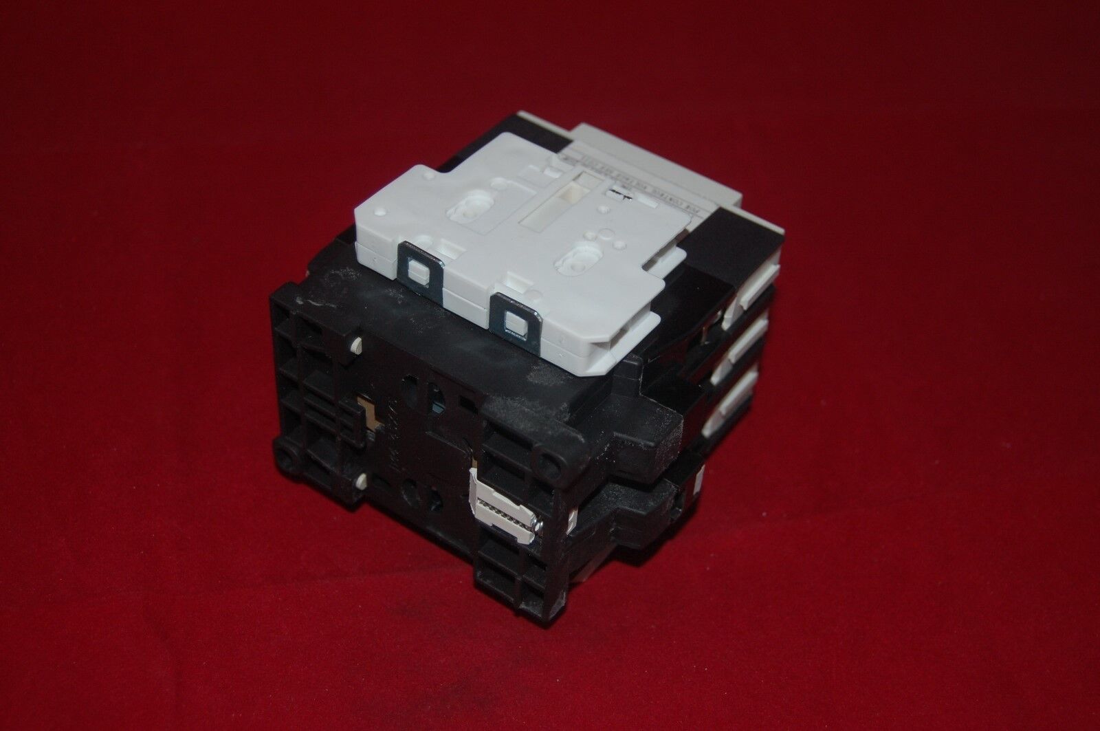 1pc New FITS 3TF3522 AC CONTACTOR 38A COIL 24V AC 50/60HZ