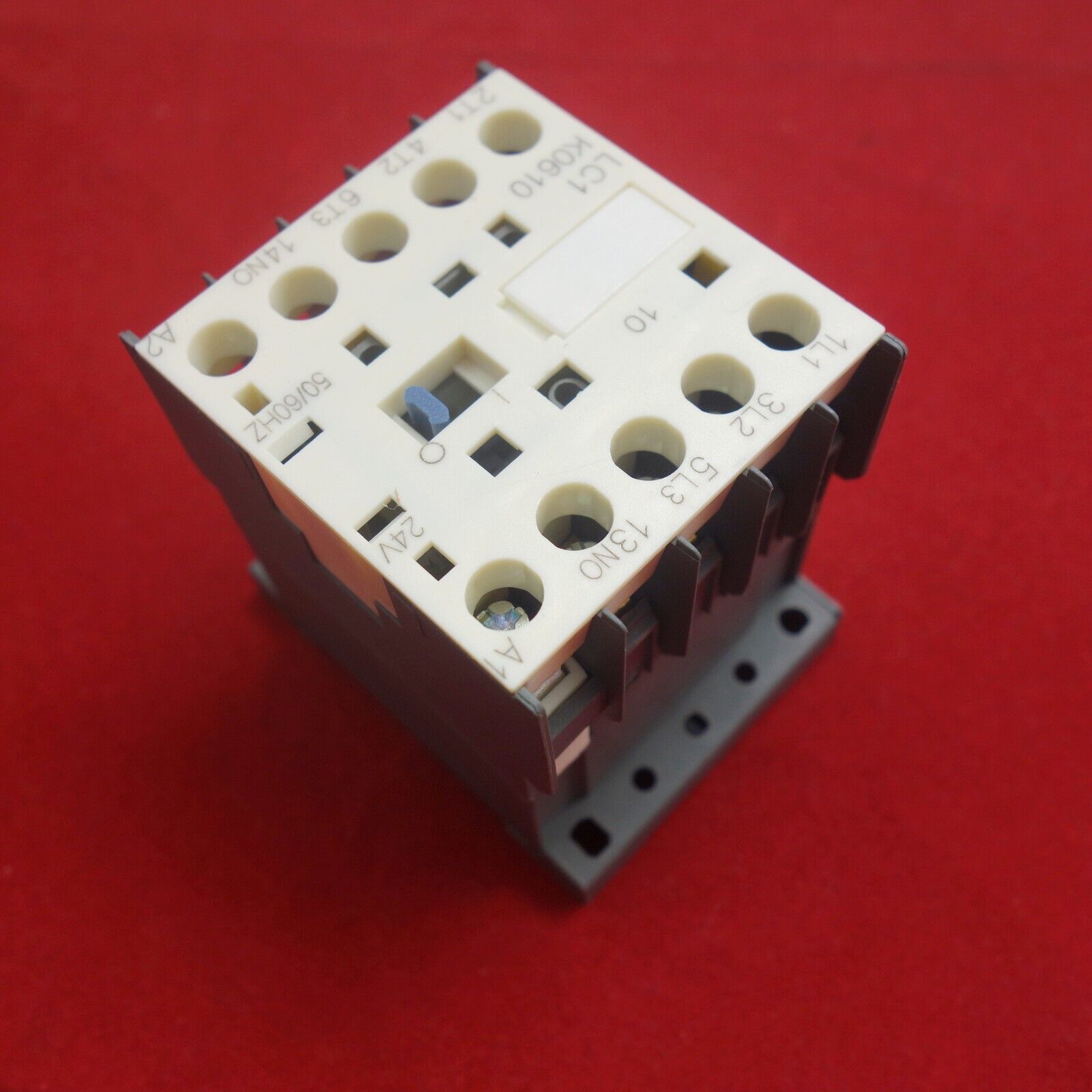 1PC NEW FITS LC1-K0610B7 AC CONTACTOR 6A 24V 50/60HZ AC COIL