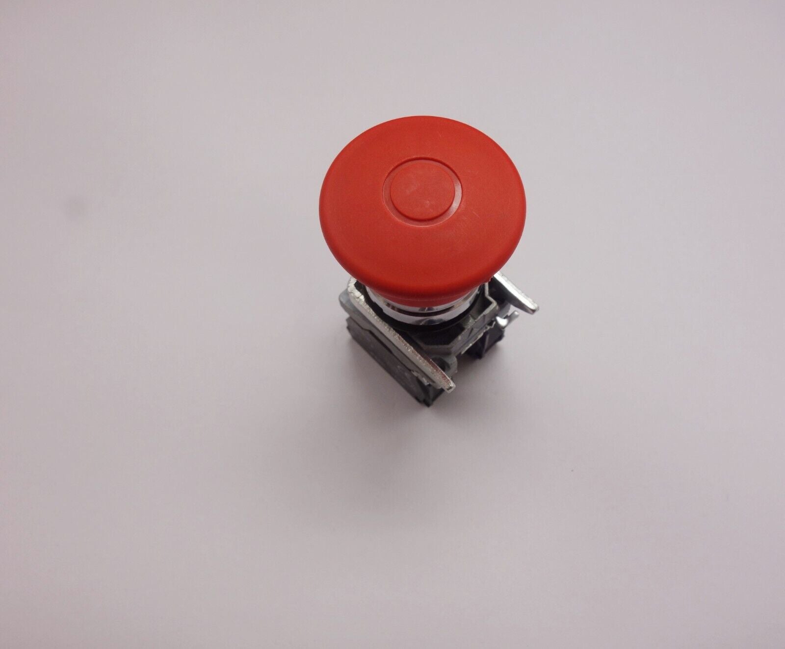 1PC Mushroom head Push-pull Emergency stop trigger action switch Fits XB4BT845
