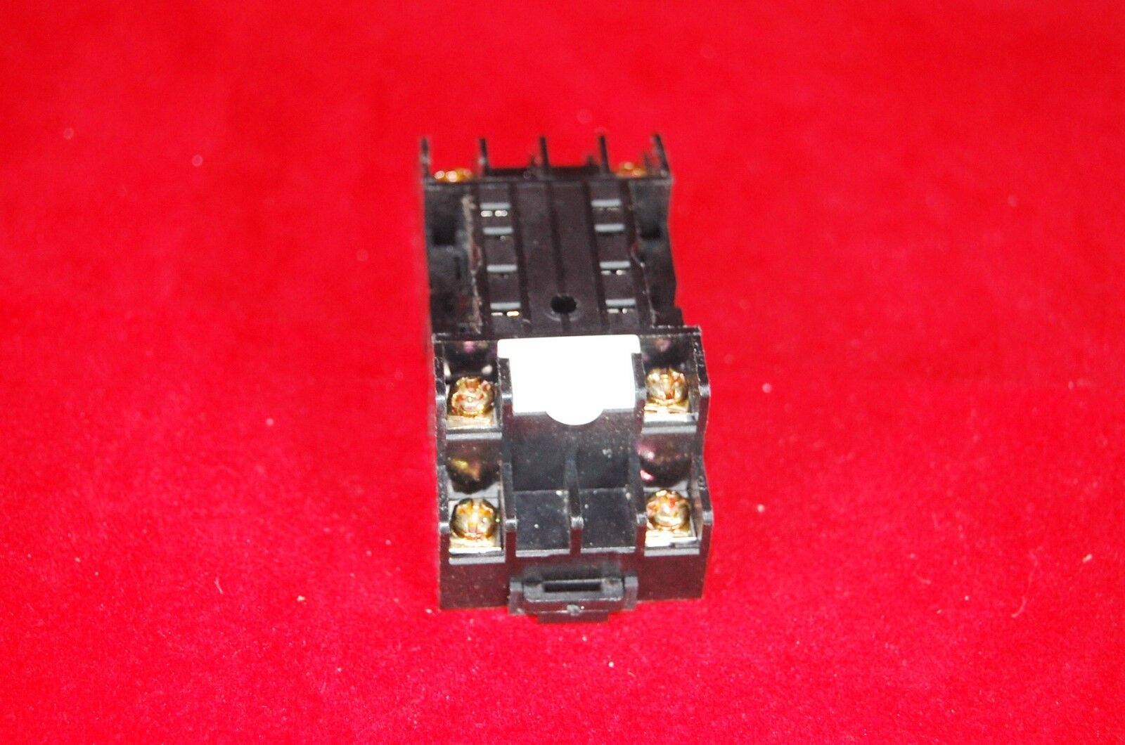1PC  NEW PYF08.5A RELAY SOCKET BASE