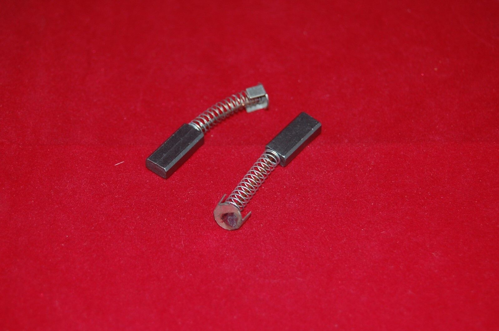 10PCS 19x8x5mm Spring Carbon brush
