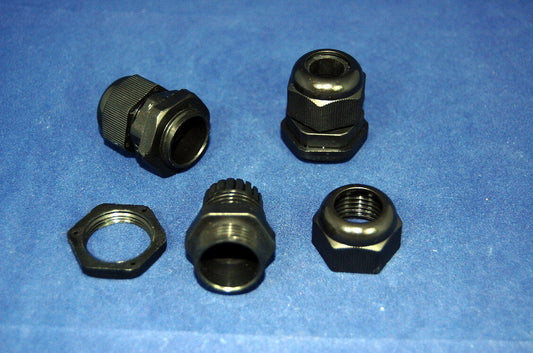 10PCS PG11 Waterproof  Cable Connector Gland Dia.5-10mm Black  NYLON 66 94V-2