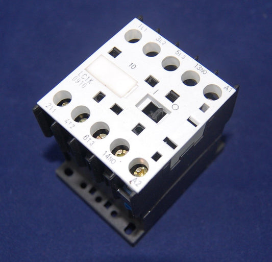 1PC NEW FITS LC1-K0910F7 AC CONTACTOR  110V AC COIL