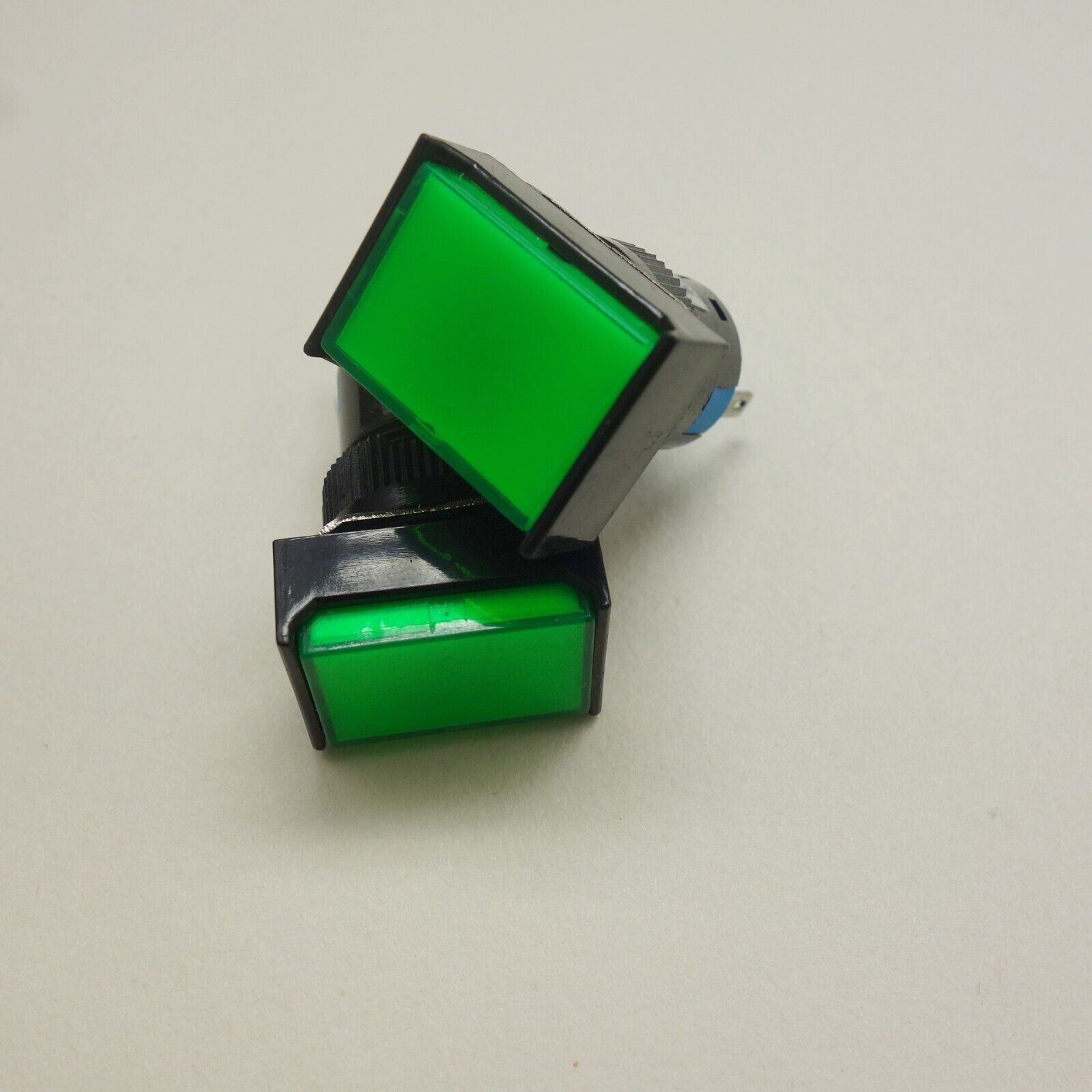 2PCS 16MM Retangular Green LED ILLUMINATED Latching PUSH BUTTON 2NO/2NC 2POLES