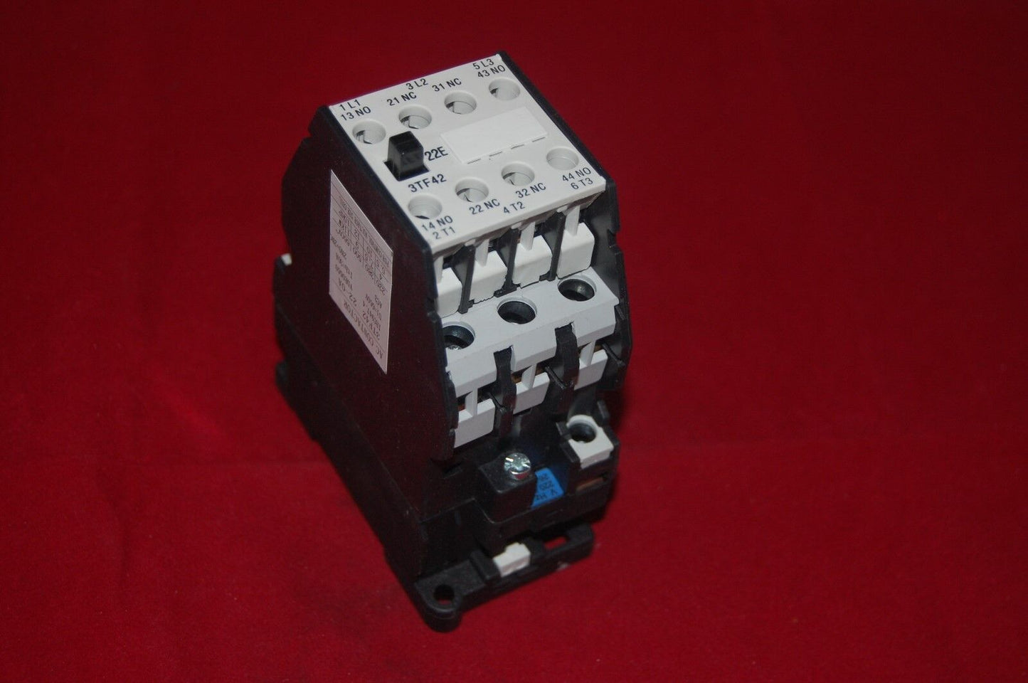 1pc New FITS 3TF43 22 AC CONTACTOR 22A COIL 48V AC 50/60HZ