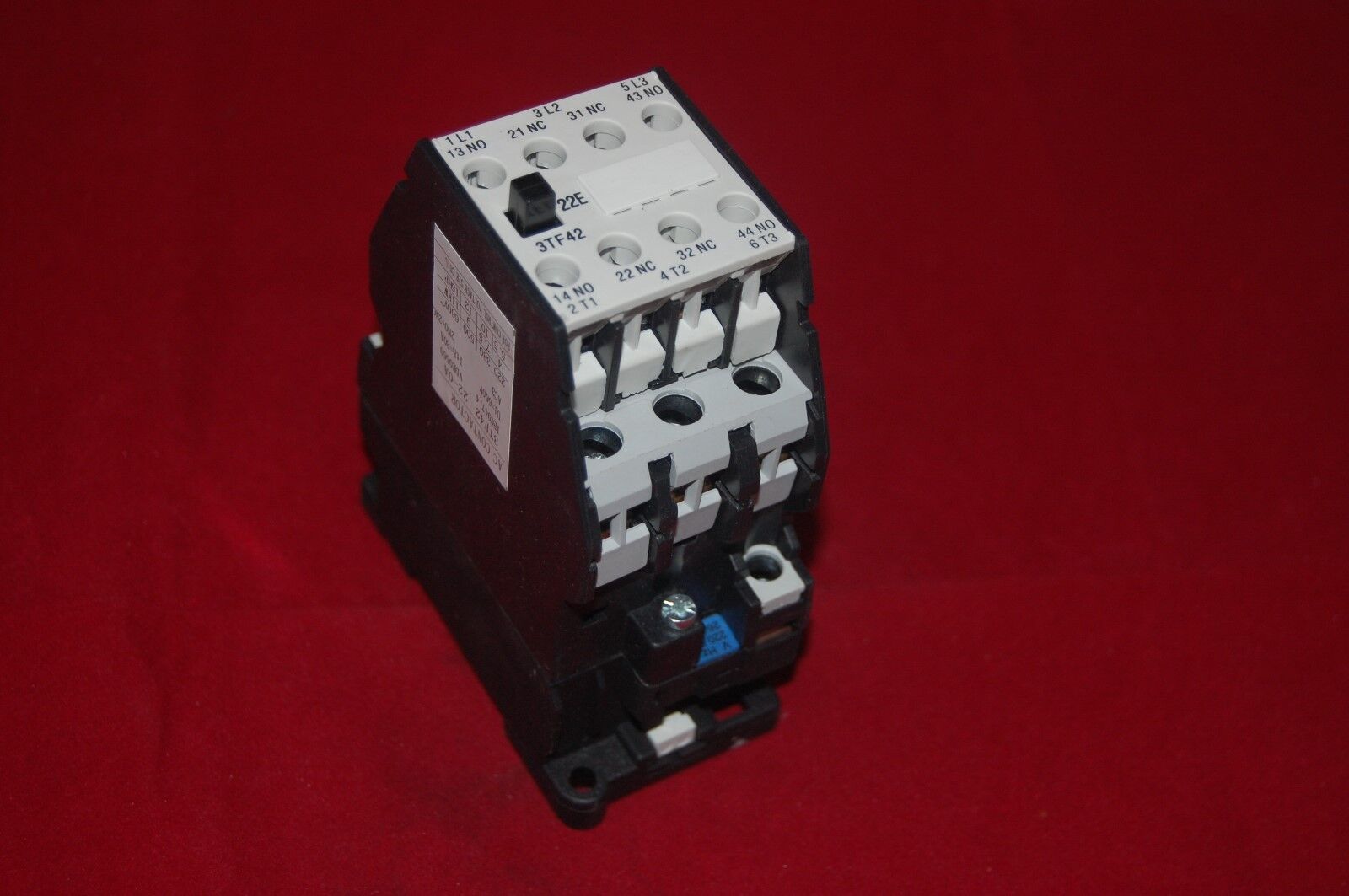 1pc New FITS 3TF43 22 AC CONTACTOR 22A COIL 48V AC 50/60HZ