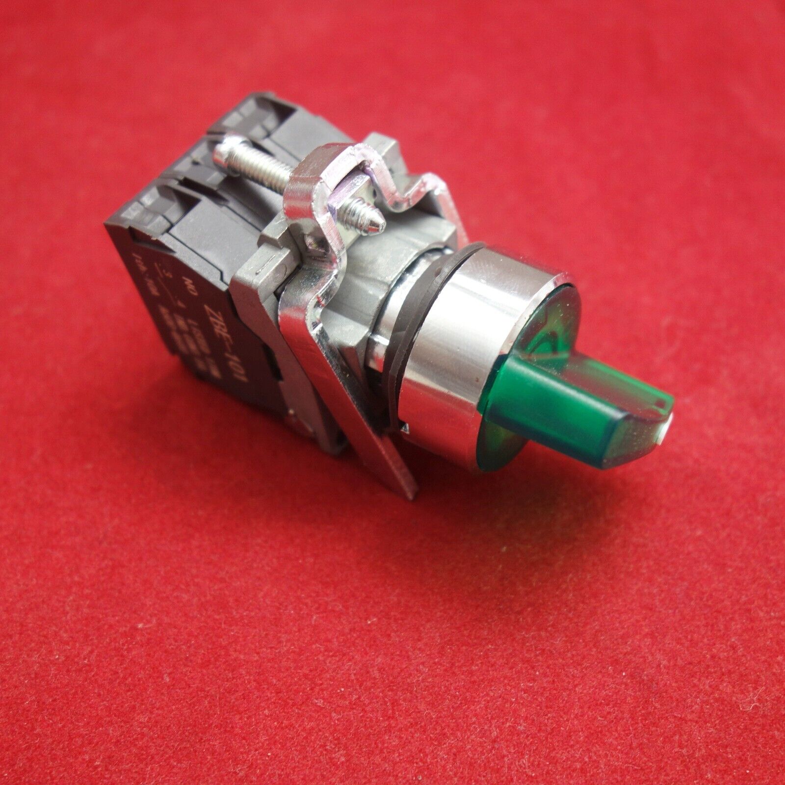 22mm ILlUMINATED Selector switch 3 Position Fits Green XB4BK153G5 120V Momentary
