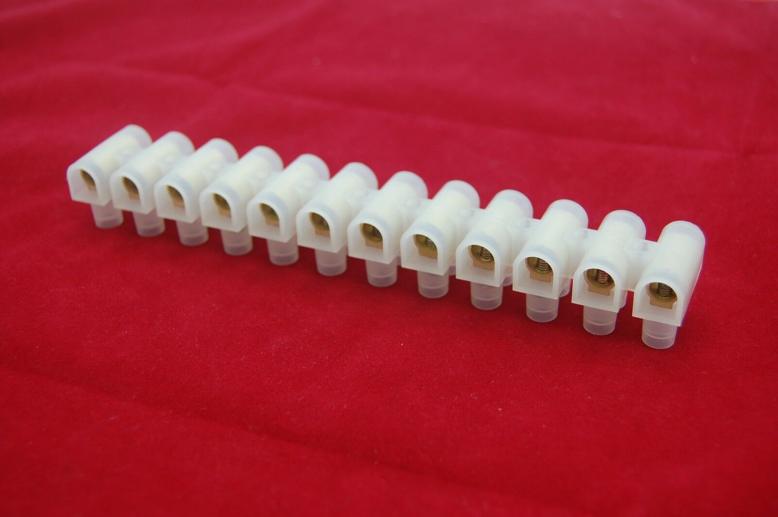 1PC U Type 60A 12P Terminal Block Material PA 66, 94V-2 M5x9 High quality