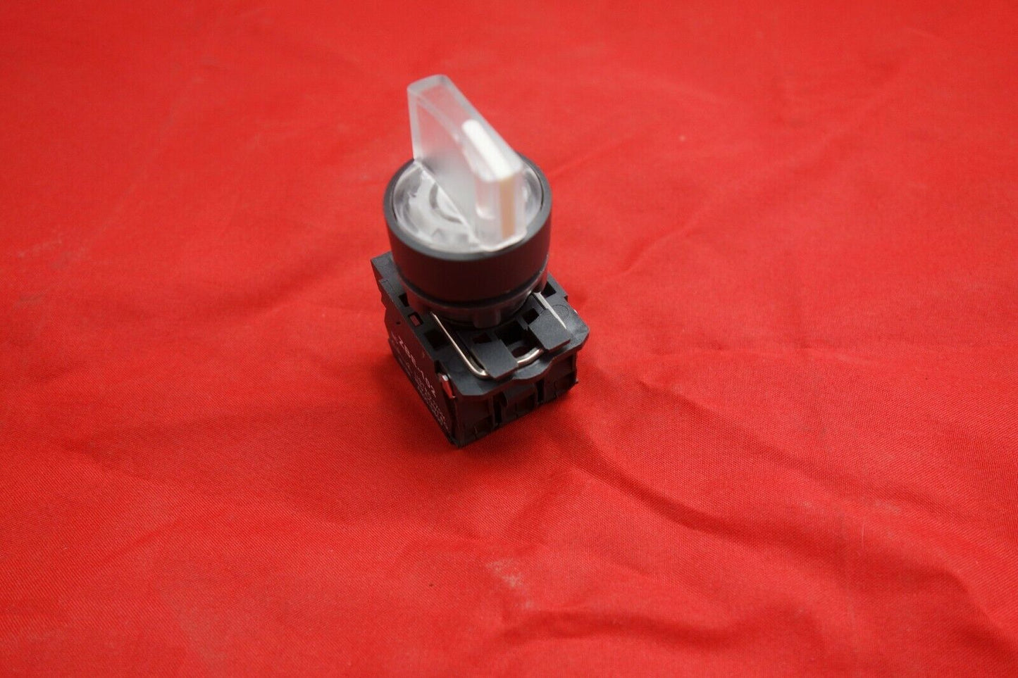 22mm ILLUMINATED Selector switch 2 Position Fits White XB5AK121M5 220V Maintain
