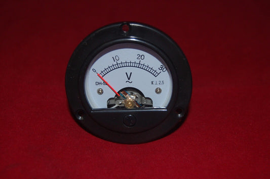 AC 0-30V Round Analog Voltmeter Voltage Panel Meter Dia. 66.4mm DH52