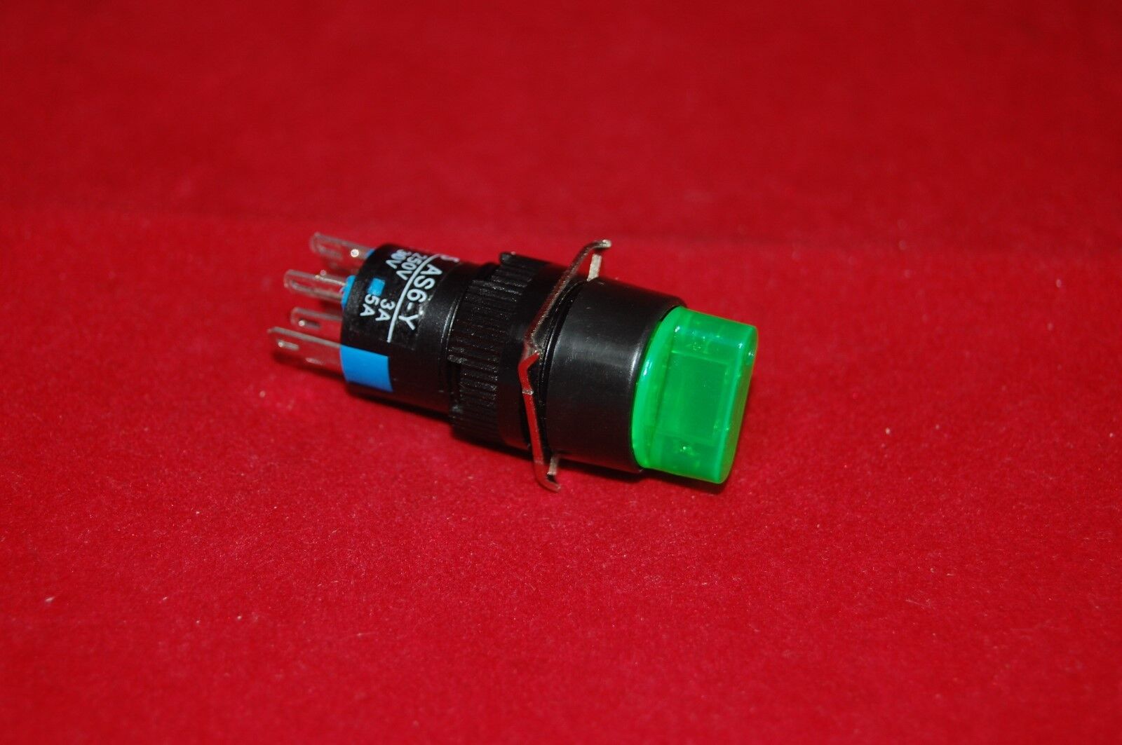 2PCS 16mm Round ILLUMINATED Selector switch 3 Position Green 6V LED Latching