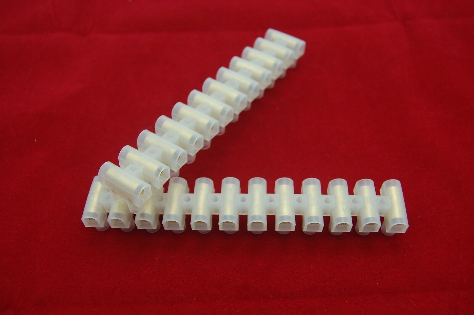 2PCS U Type 15A 12P Terminal Block Material PA 66, 94V-2 M4x6.5 High quality