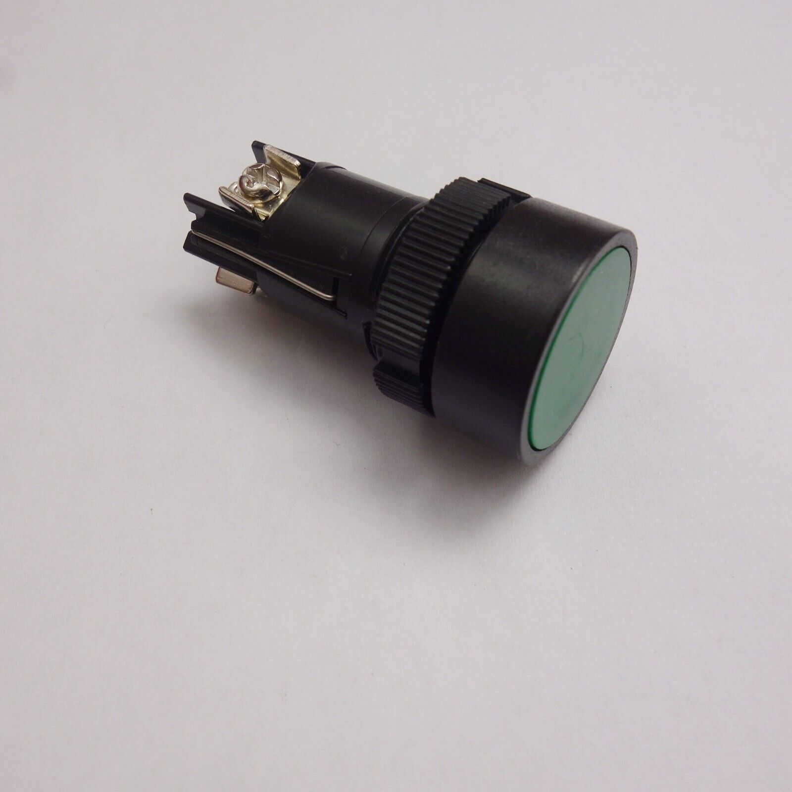 3PCS NEW FITS XB2 EA135 22MM Green Maintain Latching  PUSH BUTTON Switch 1NO/NC