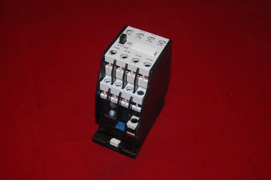 1pc New FITS 3TF40 22 AC CONTACTOR 9A COIL 110V AC 50/60HZ