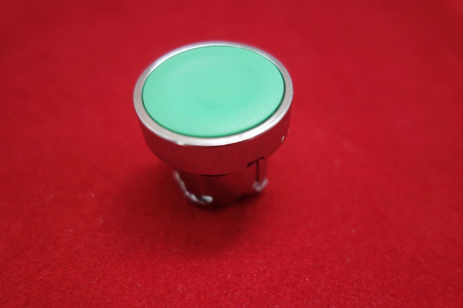 1pc Green color fit ZB4- BA3 XB4 Flush 22mm Push button Head for XB4 BA3