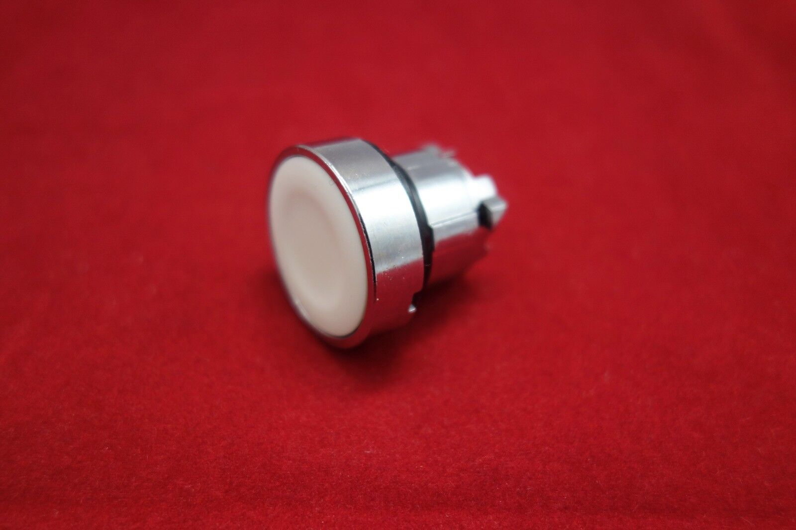 1pc White color fit ZB4- BA1 XB4 Flush 22mm Push button Head for XB4 BA1