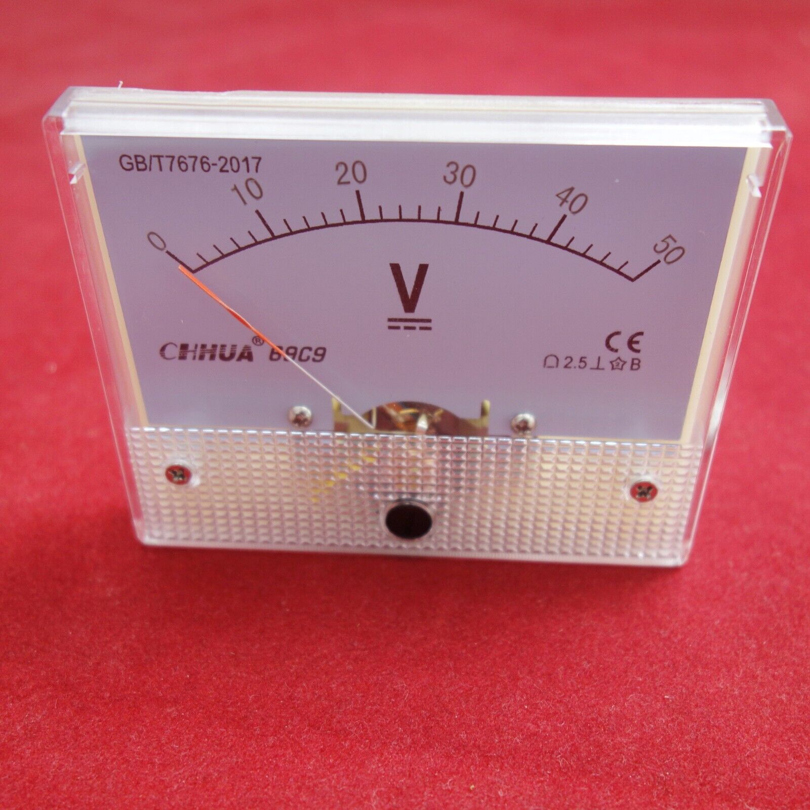 1PC DC 0-50V Analog VOLTMETER Voltage Meter 10V 80*65MM 69C9 direct connect