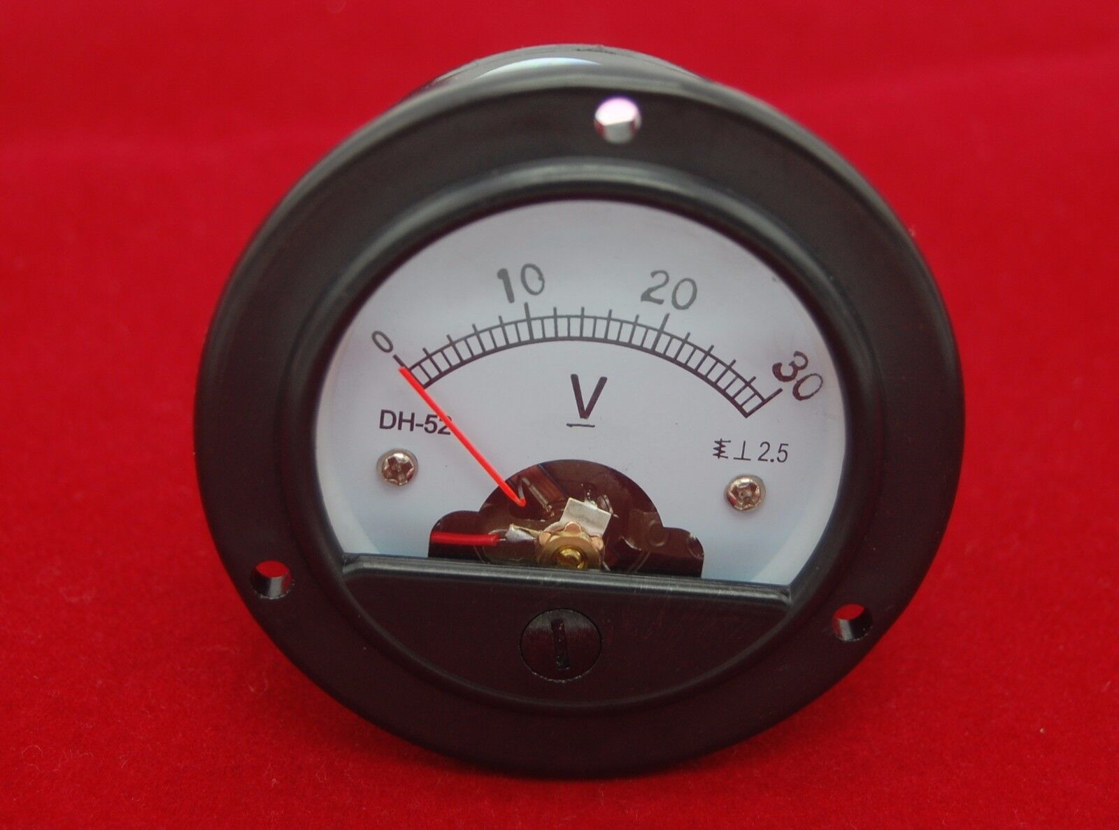 DC 30V Round  Analog Voltmeter Analogue Voltage panel meter Dia. 66.4mm DH52