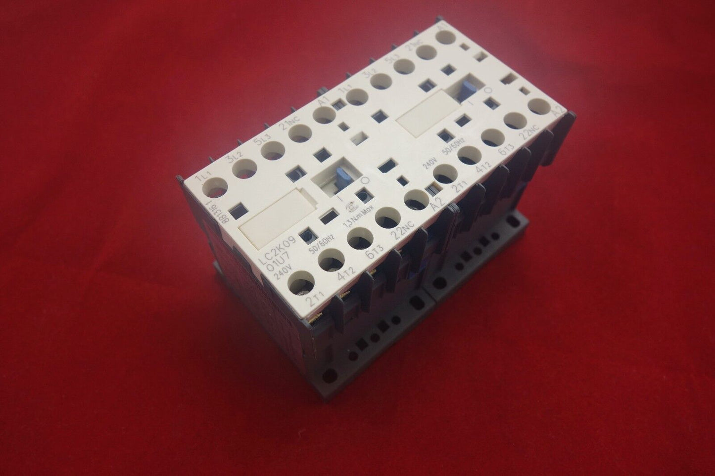 1PC Reversing FITS LC2 K0901 Mechanical Interlock CONTACTOR 9A 240V AC 50/60HZ