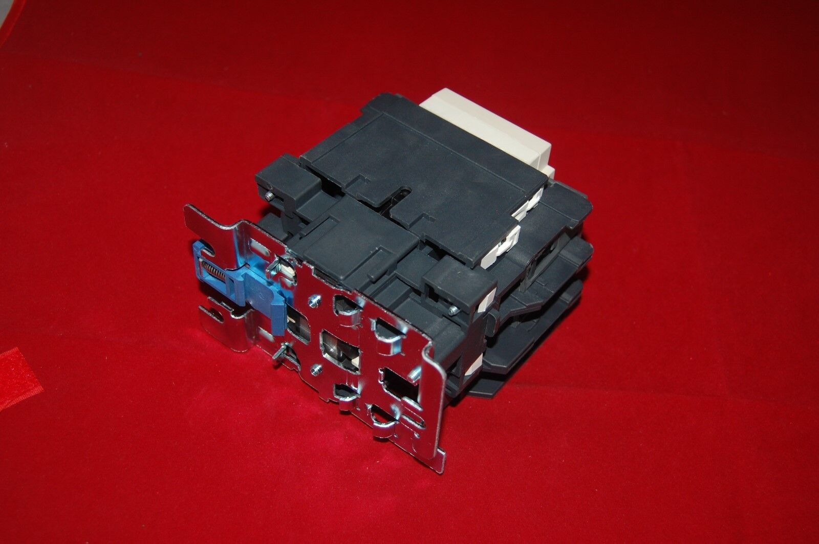1pc New type FITS LC1D80M7 AC CONTACTOR 80A COIL 220V AC 50/60HZ
