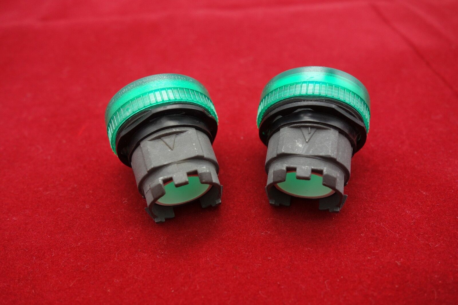 2PCS Fits ZB4 BV03 Green color head only 22mm For use with BA9S Base Fitting