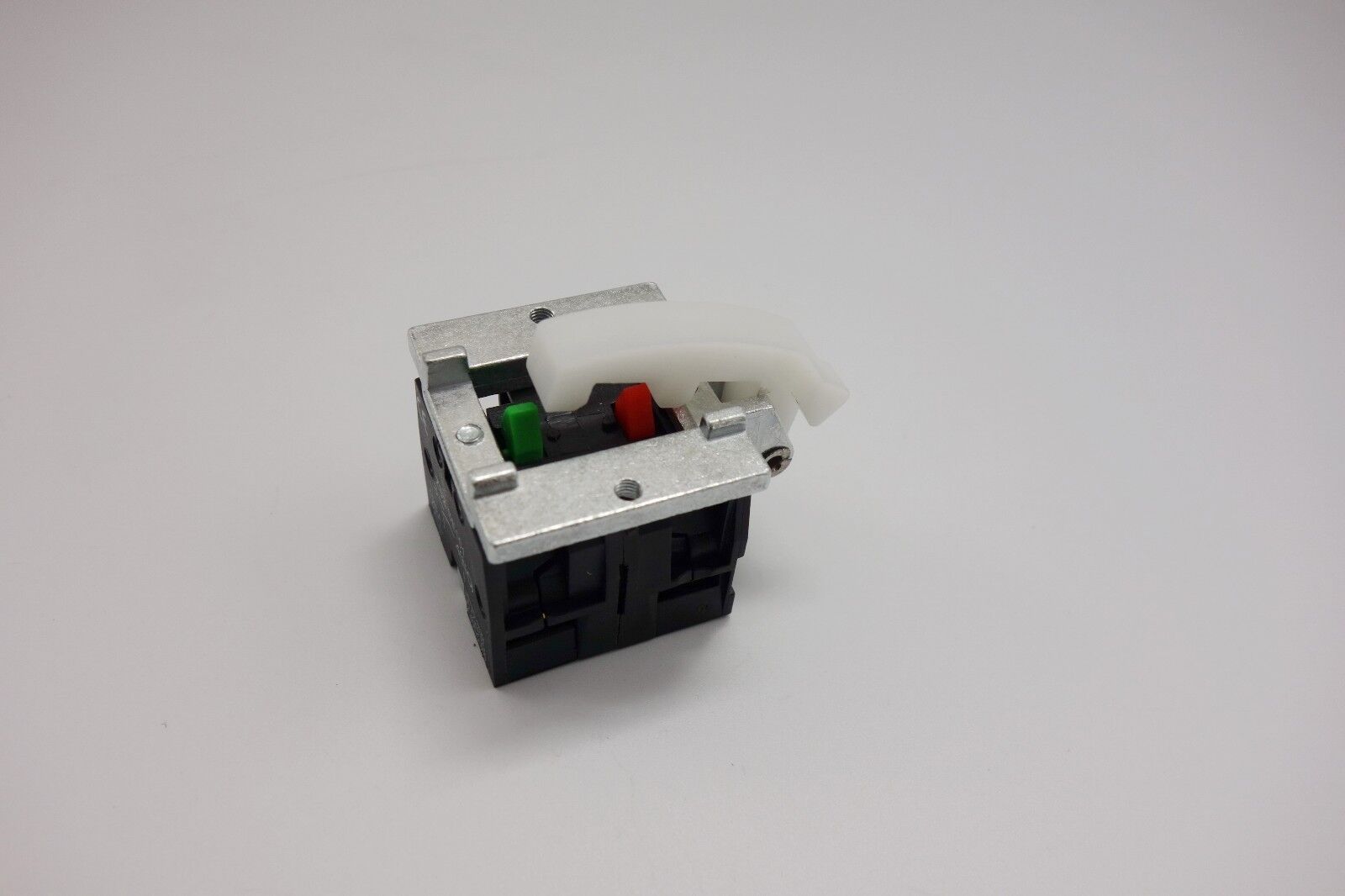 1PC Fits XAC S105 Contact Block base mounting for XAC A Pendant control station