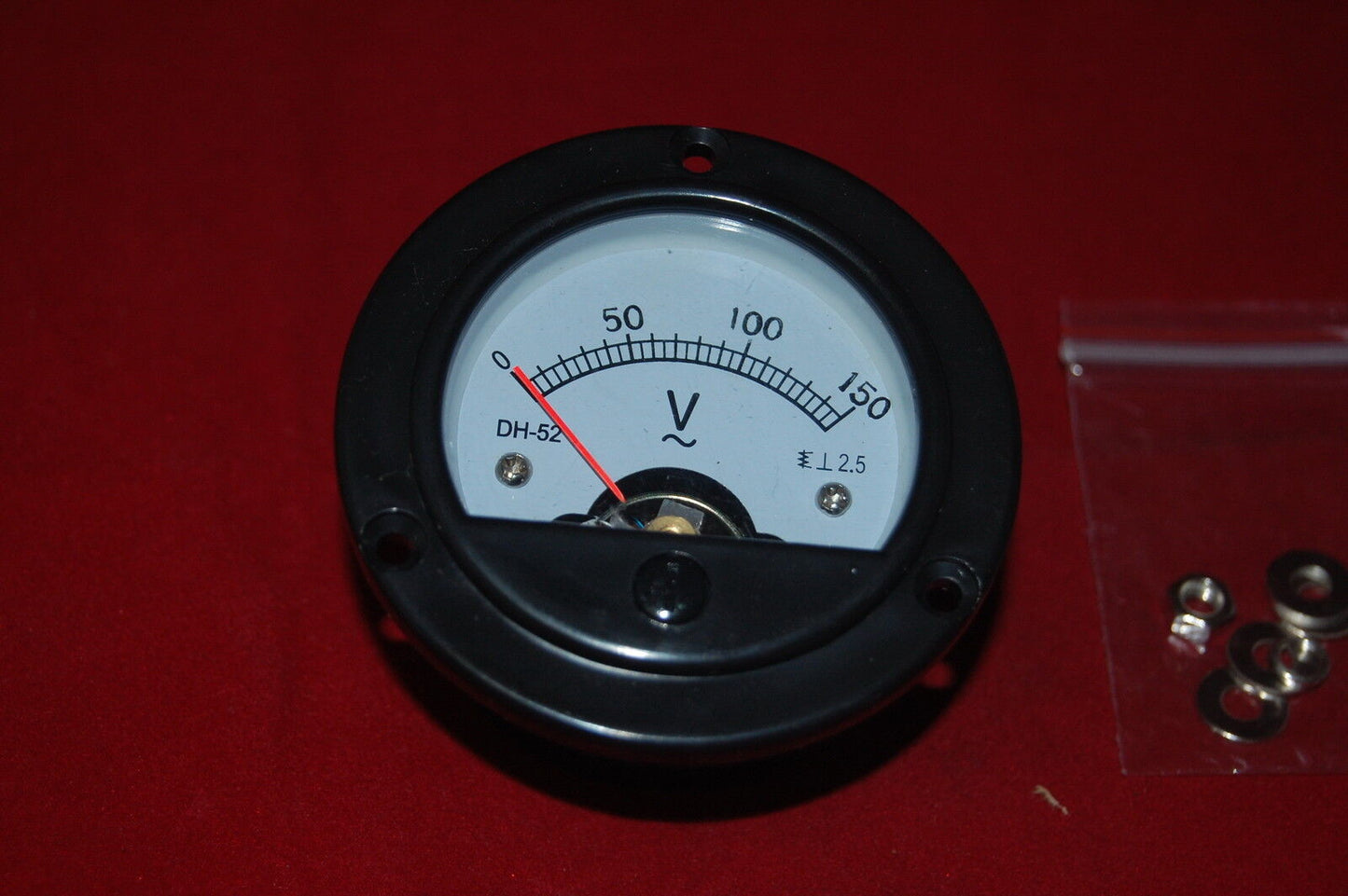 AC 0-150V Analog Voltmeter Analogue Volage Panel Meter Dia. 66.4mm DH52