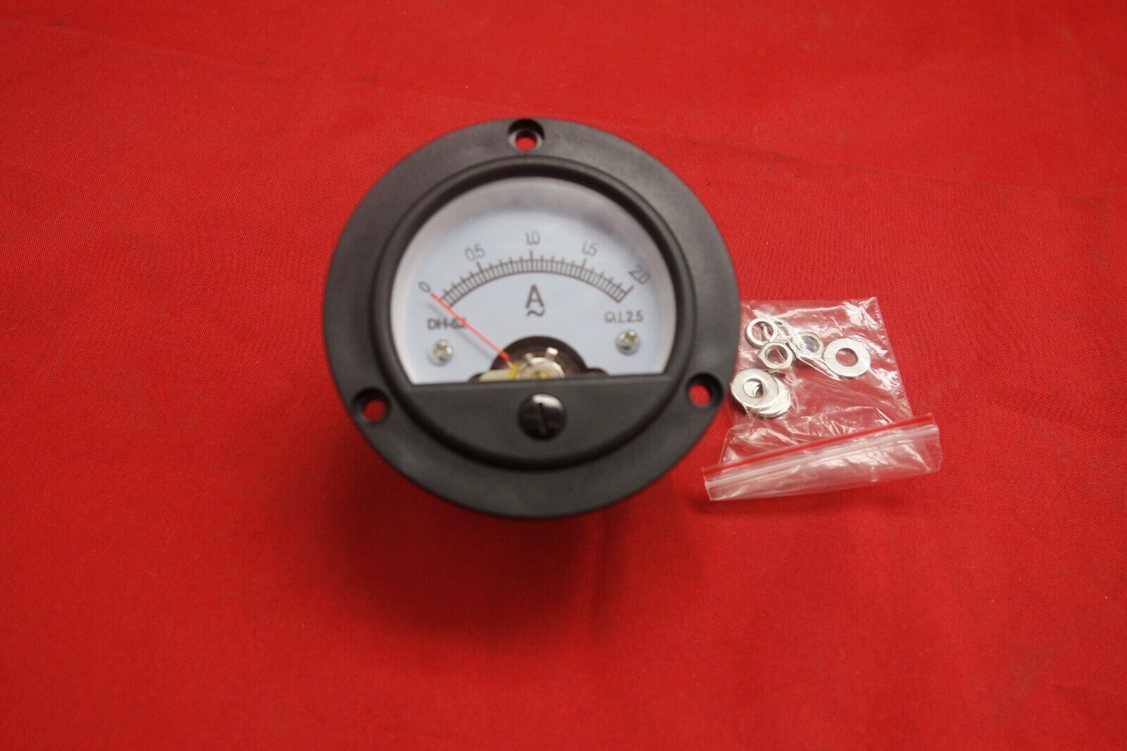 1pc AC 0-2A Round Analog Ammeter Panel AMP Current Meter Dia. 66.4mm DH52