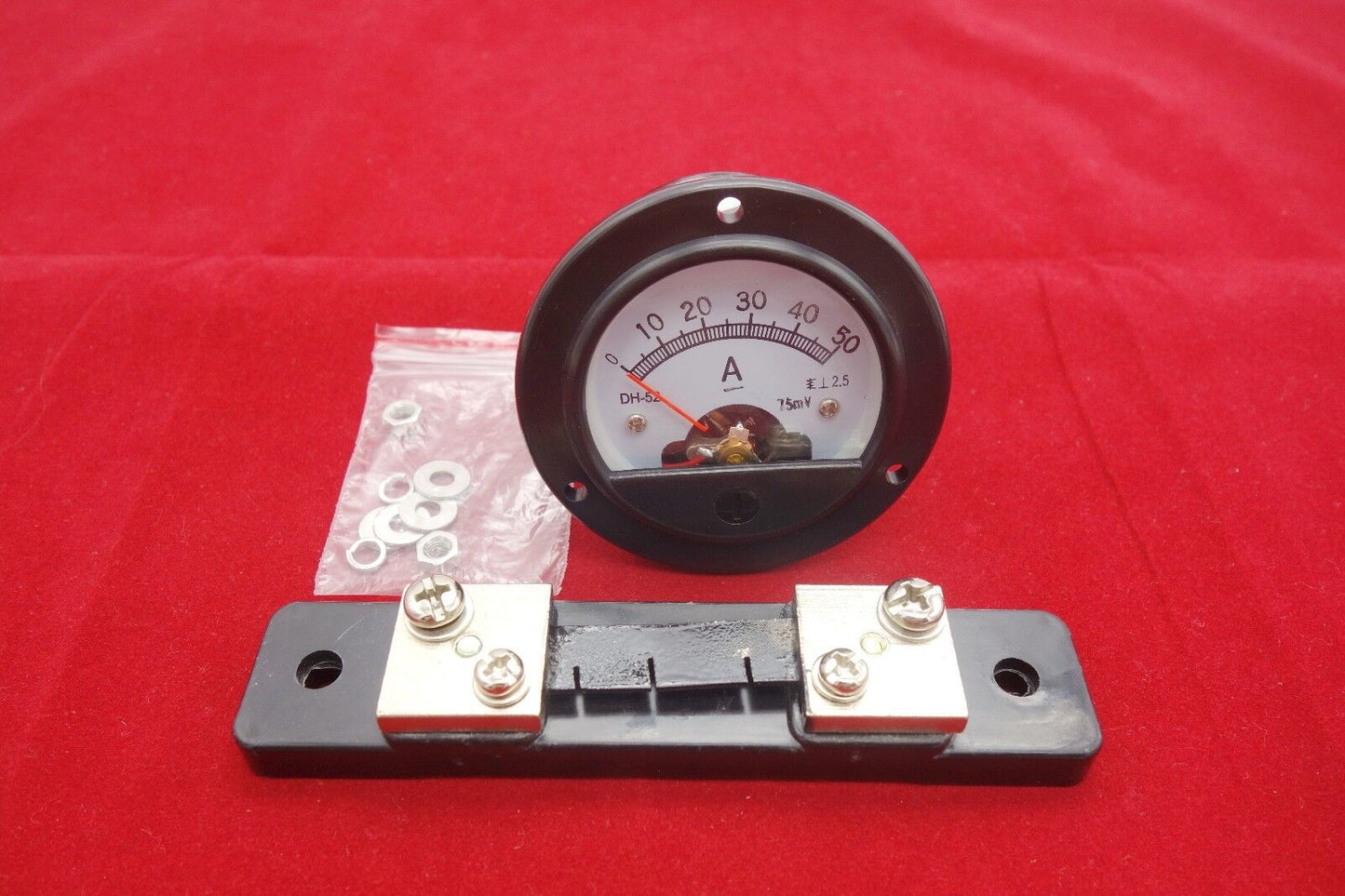 DC 0-50A Round Analog Ammeter Panel Current Meter Dia. 66.4mm DH52 with shunt