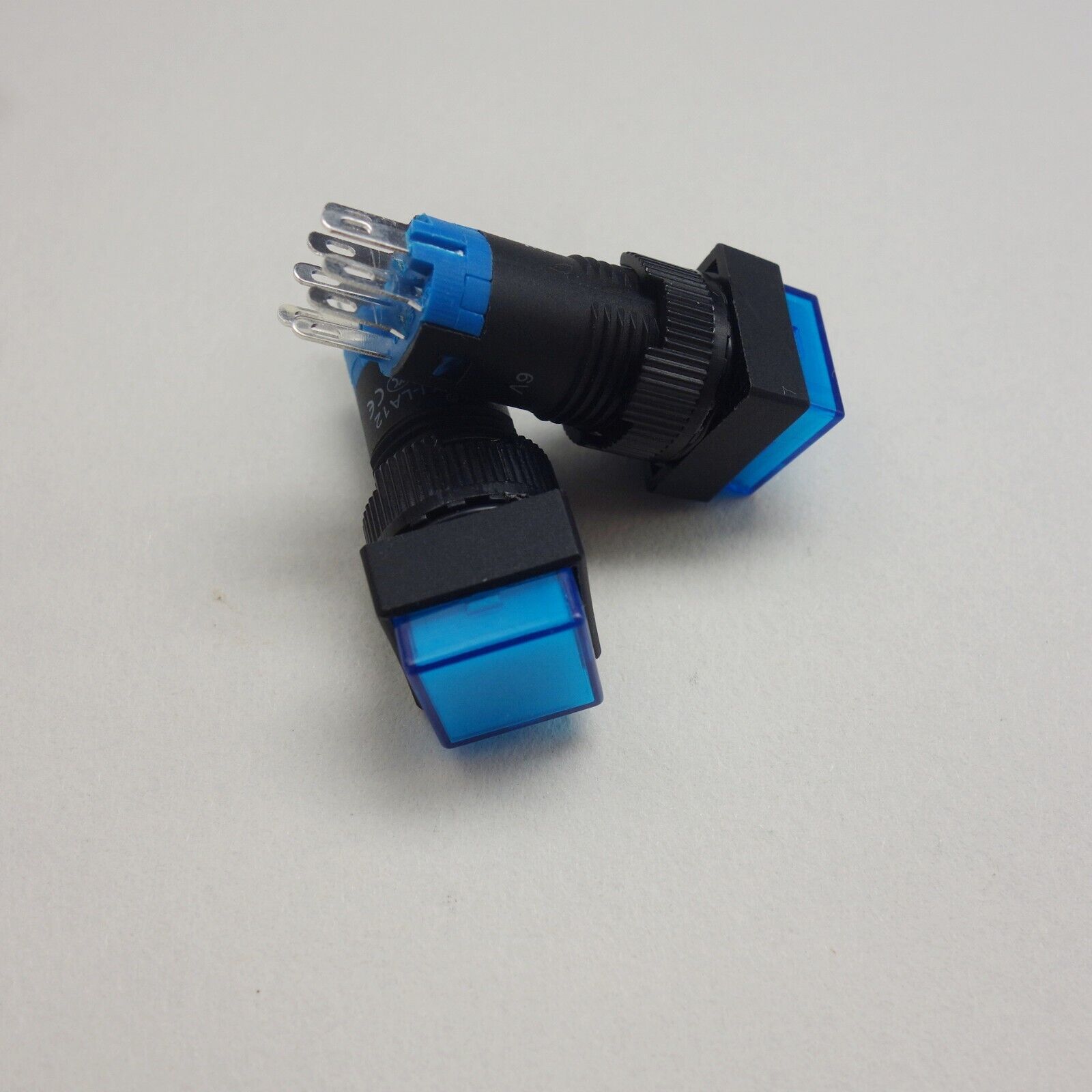 2PCS 12MM 110V Blue LED ILLUMINATED Square Latching PUSH BUTTON 2NO/2NC 2POLES
