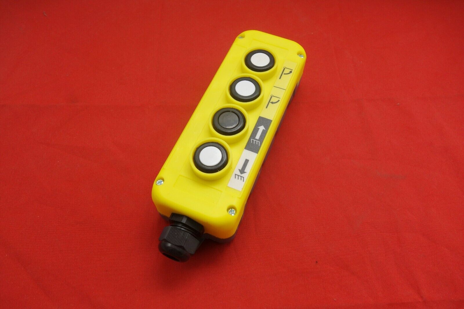 1PC 4 Buttons Hand Remote Hoist And Crane Pendant Control Station T-3 Rainproof