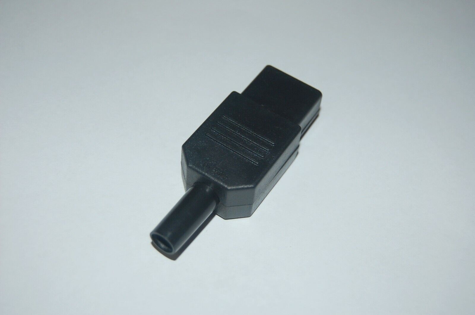 3PCS IEC C13 Female Inline Chassis Socket Plug Rewireable Mains Power Connector