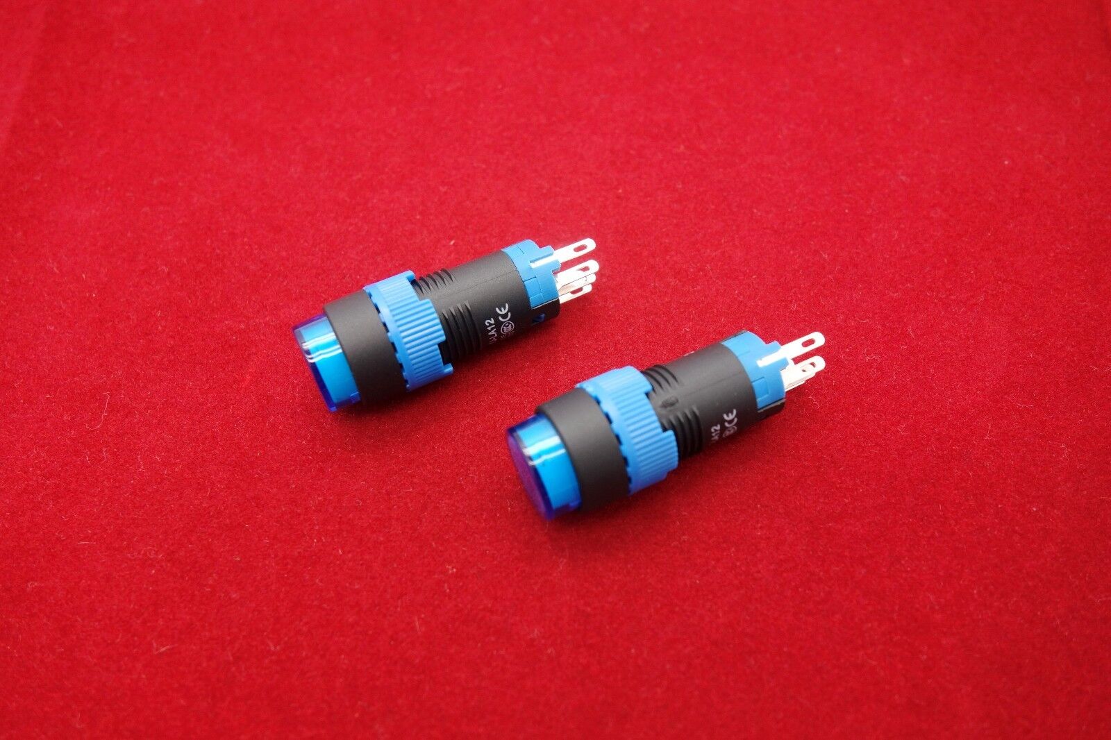 2PCS Cutout 12MM 6V Blue LED ILLUMINATED Round Latching PUSH BUTTON 5 PINS