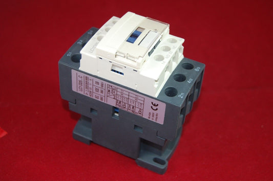 1pc New type FITS LC1D25B7 AC CONTACTOR 25A COIL 24V AC 50/60HZ