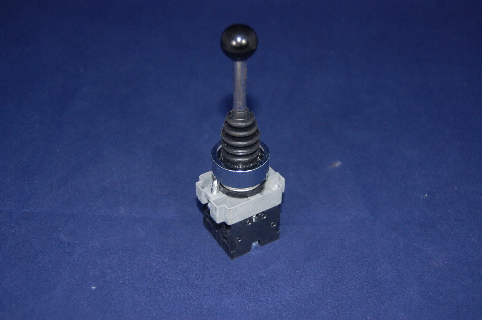 1PC NEW FITS XD2 P12 2 Direction Latching Joystick controllers 1NO Per Direction