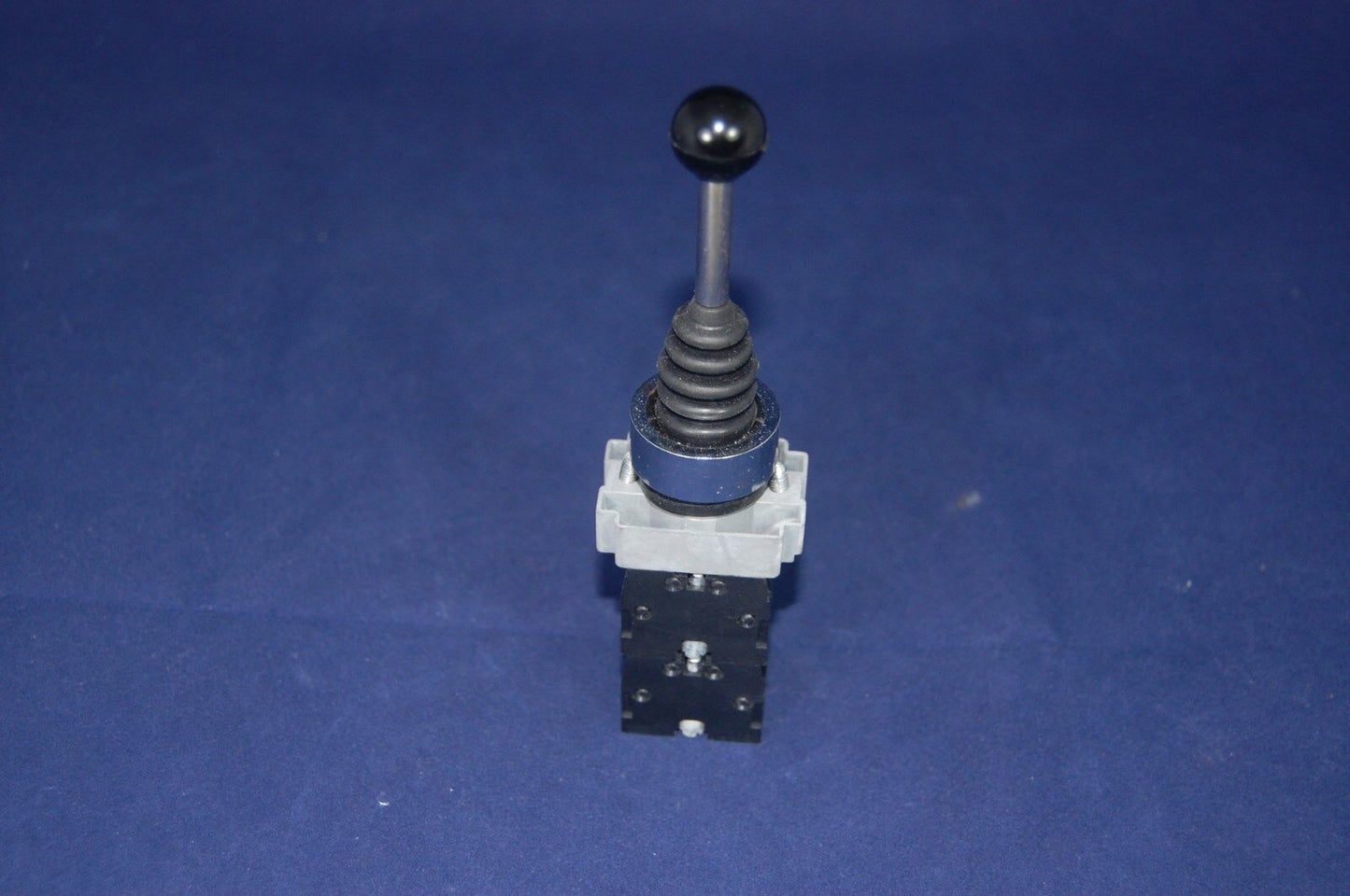 1PC NEW FITS XD2 P24 4 Direction Spring Return Joystick controllers