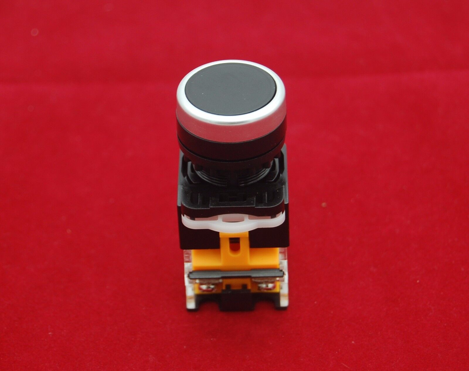 1PC 22MM Black Momentary Push button Switch 1NC/1NO Ith 10A
