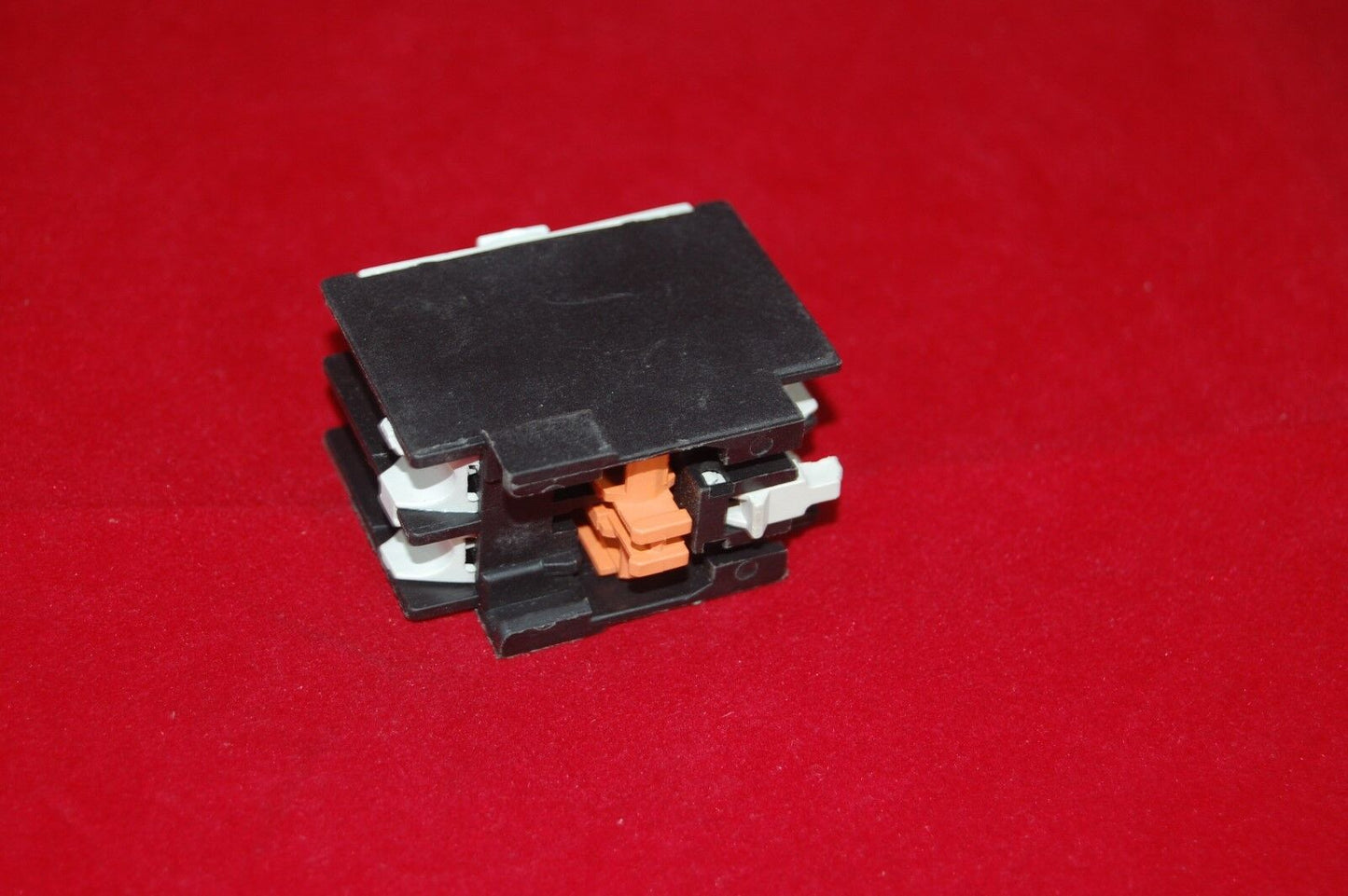 1PC Auxiliary Contact Block Fits LA1-DN02 2NC