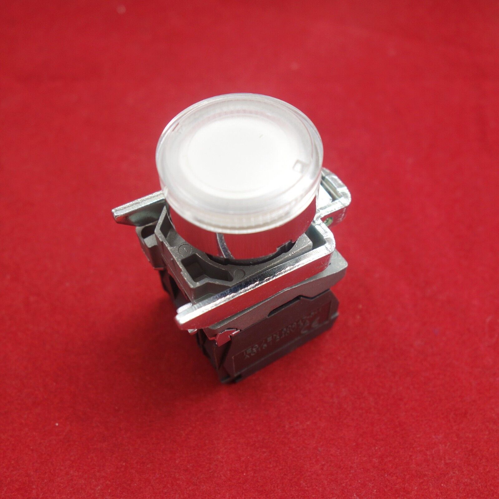 10PCS 22MM  illuminated pushbuttons Fits XB4BW31B5 24V AC/DC White