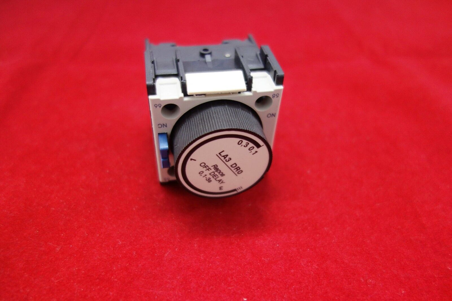 1PC LA3-DR0 OFF Delay timer 0.1-3S use to LC1-D AC Contactor 