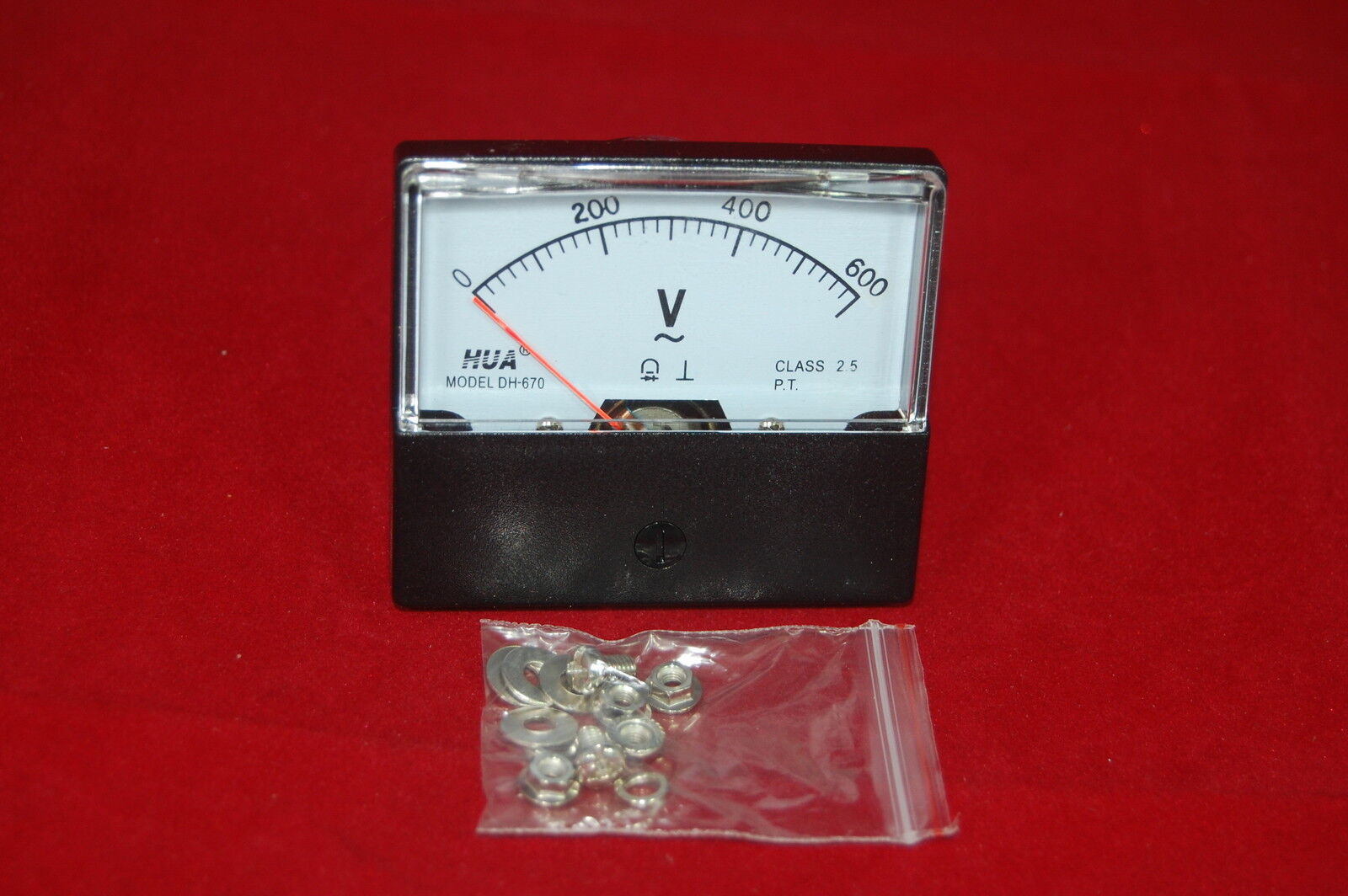 AC 0-600V Analog Voltmeter Analogue Voltage Panel Meter 60*70MM directly Connect